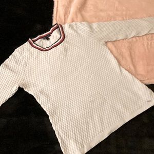 Medium Tommy Hilfiger white sweater